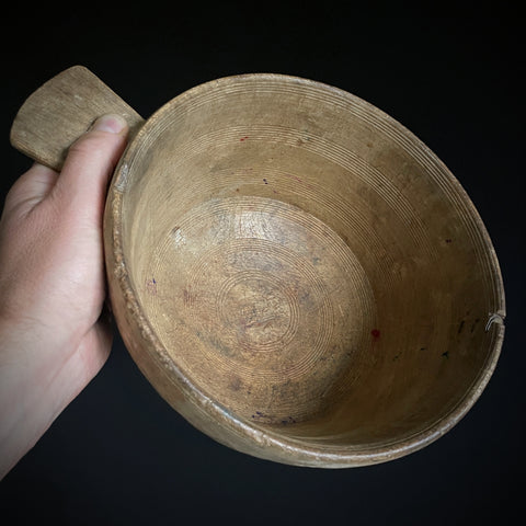 Early 19th Century Welsh Treen Sycamore Dairy Bowl.