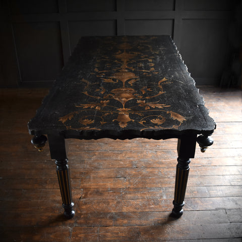 Superb Early 19th Century Ebonised Japanned Dining Table.